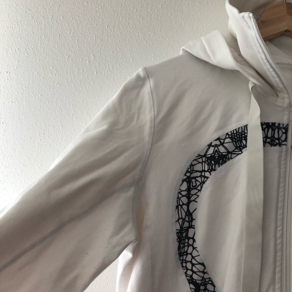 Lululemon Jacket - Picture 7 of 13